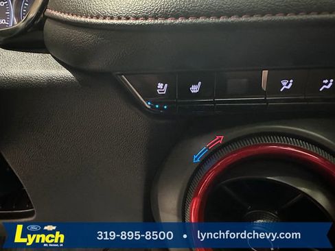 Used 2021 Chevrolet Blazer RS w/ Enhanced Convenience Package image 17