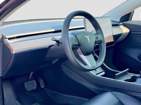 Used 2020 Tesla Model 3 Long Range AWD/4WD image 9