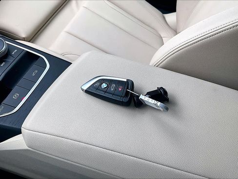 Used 2021 BMW 430i Convertible w/ Convenience Package RWD image 14