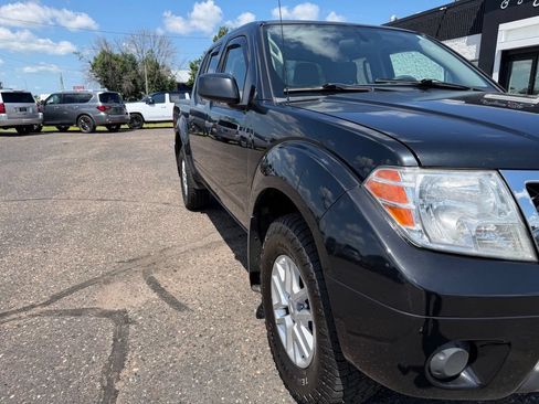 Used 2019 Nissan Frontier SV AWD/4WD image 14