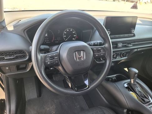 Used 2024 Honda HR-V LX image 9