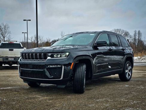 New 2026 Jeep Grand Cherokee Limited image 7