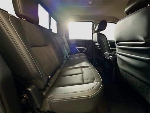 Used 2016 Nissan Titan PRO-4X image 26