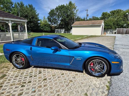Used 2008 Chevrolet Corvette Z06 w/ Preferred Equipment Group RWD image 3