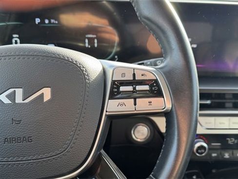 Used 2023 Kia Telluride S image 26