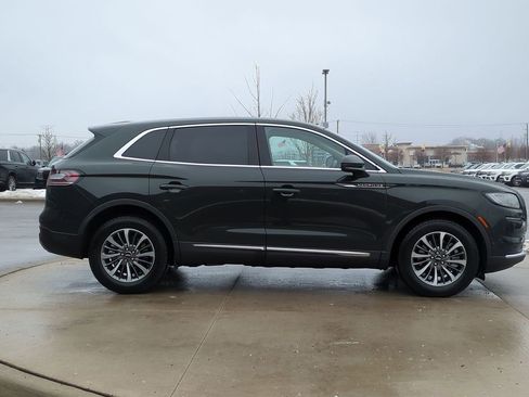 Used 2022 Lincoln Nautilus Reserve image 8