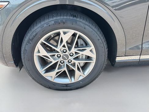 Used 2025 Genesis GV70 2.5T AWD/4WD image 35