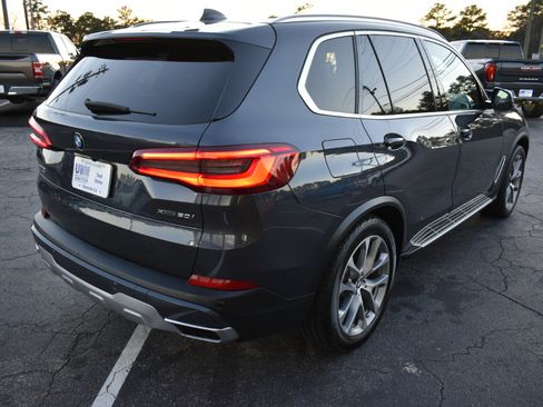 Used 2019 BMW X5 xDrive50i w/ Parking Assistance Package image 6