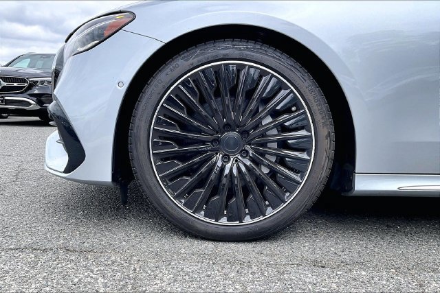 Certified 2024 Mercedes-Benz E 350 4MATIC Sedan image 5