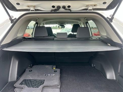 Used 2023 Toyota RAV4 LE FWD image 41