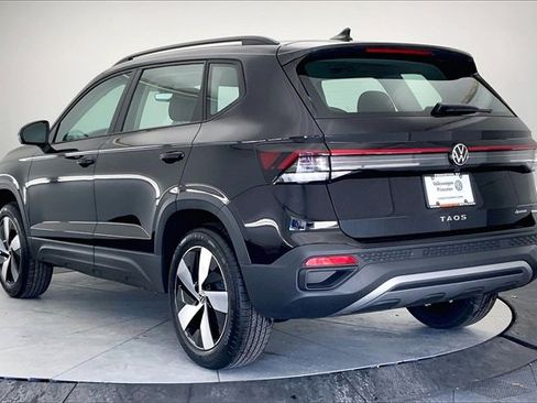 New 2026 Volkswagen Taos S image 4