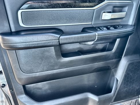 Used 2019 RAM 2500 Big Horn image 22