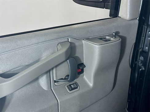 Used 2020 Chevrolet Express 3500 LT w/ LT Preferred Equipment Group image 23