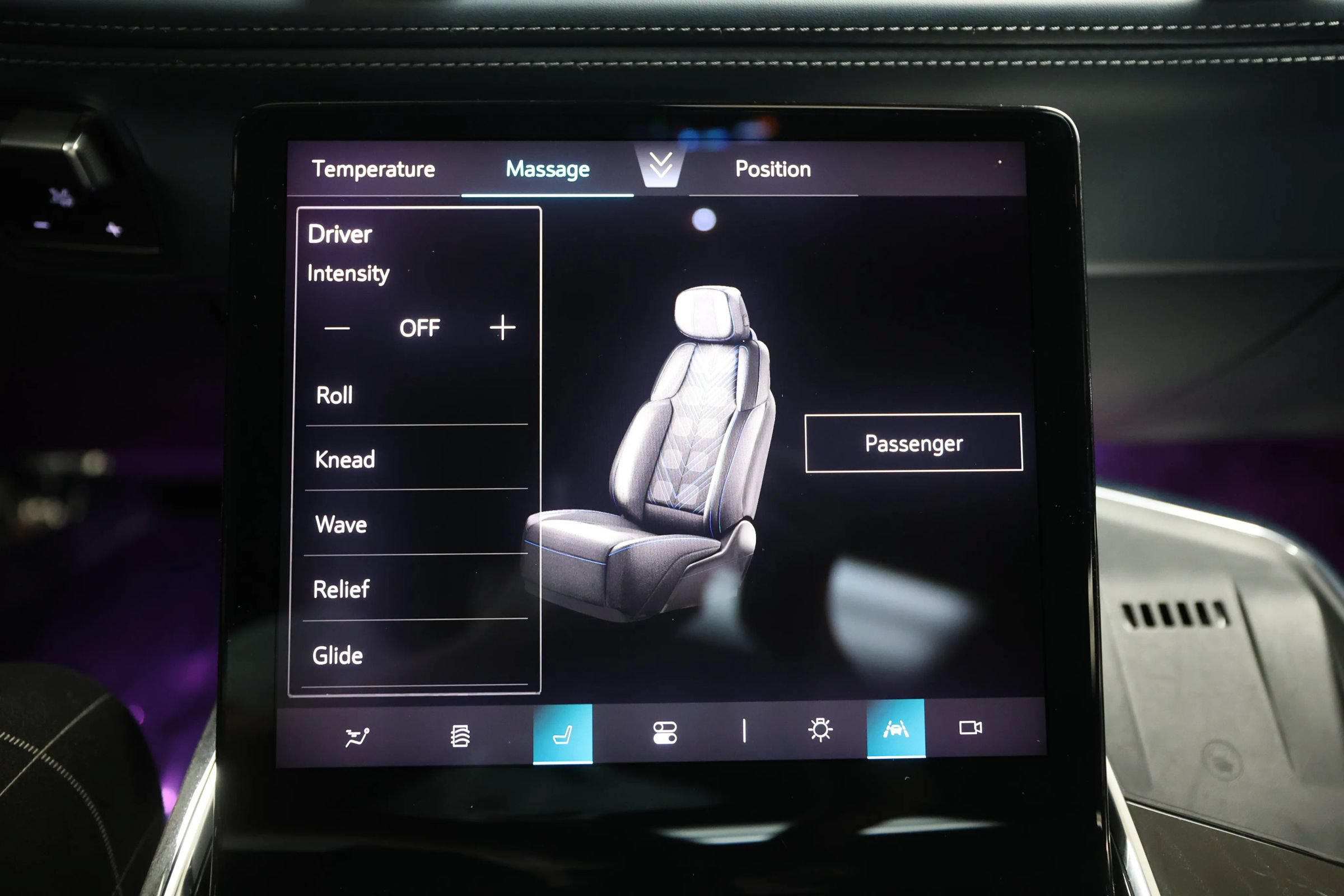 Used 2025 Cadillac Escalade IQ Sport 2 AWD/4WD image 90