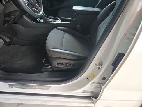 Used 2022 Buick Encore GX Select w/ Experience Buick Package FWD image 19