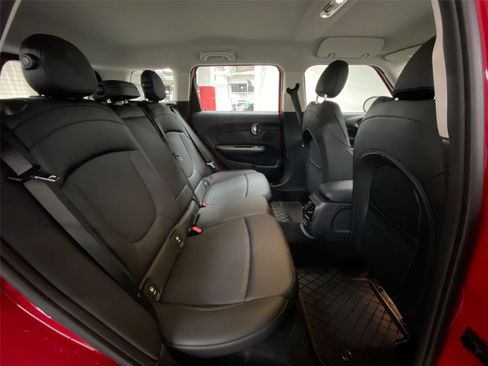 Used 2020 MINI Cooper Clubman S w/ Storage Package image 27