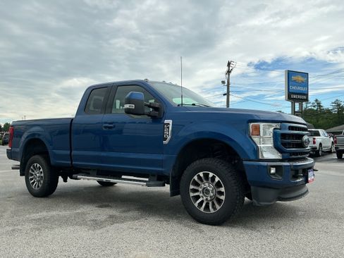 Used 2022 Ford F250 Lariat AWD/4WD image 2
