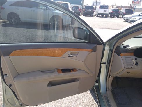 Used 2007 Toyota Avalon XLS image 11