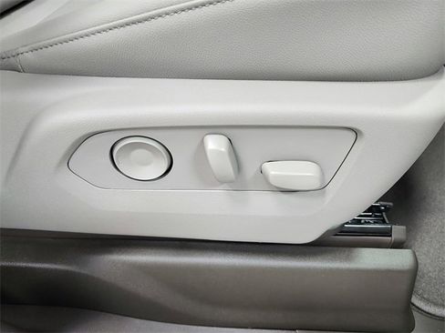 New 2026 GMC Sierra 1500 SLT image 41