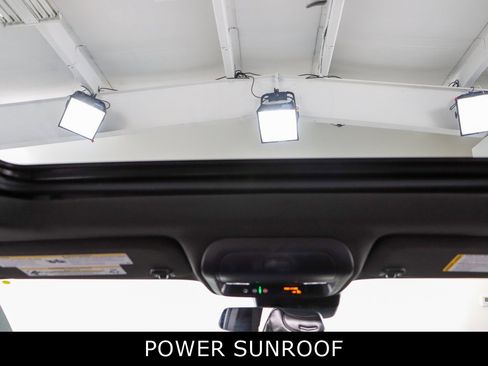 Used 2023 Cadillac XT4 Sport image 21