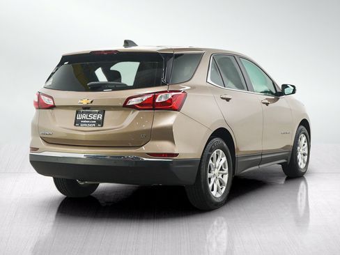 Used 2018 Chevrolet Equinox LT FWD image 5