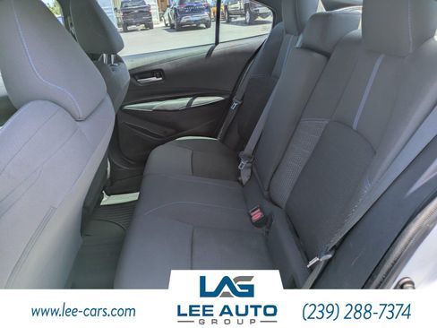 Used 2020 Toyota Corolla SE w/ SE Premium Package FWD image 11
