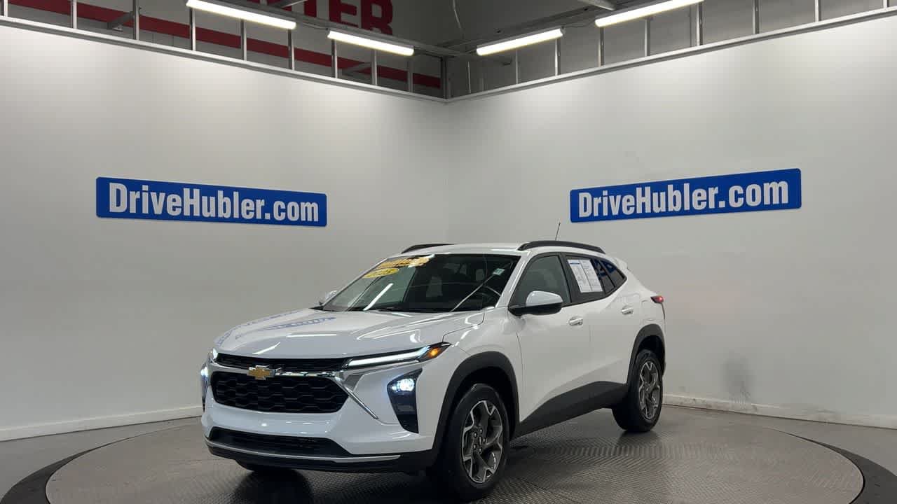 Used 2025 Chevrolet Trax LT w/ Driver Confidence Package FWD image 6