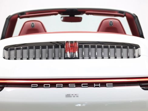 Used 2022 Porsche 911 Carrera image 71