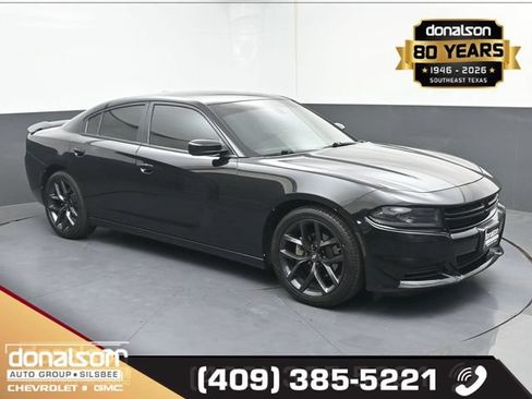 Used 2022 Dodge Charger SXT w/ Blacktop Package RWD image 1