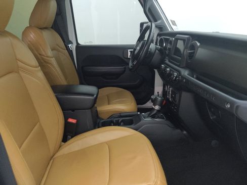 Used 2018 Jeep Wrangler Unlimited Sport S AWD/4WD image 21