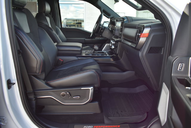 Used 2025 Ford F150 Raptor AWD/4WD image 52