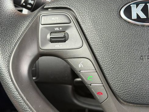 Used 2018 Kia Forte LX FWD image 27