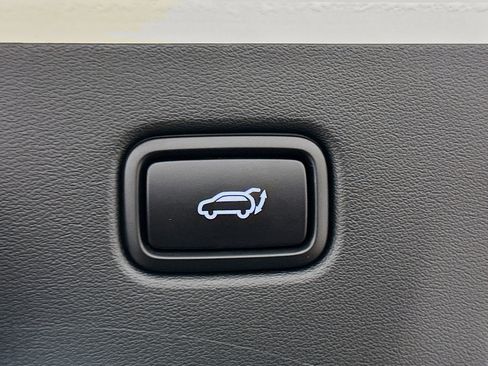 Used 2023 Kia EV6 Wind image 31