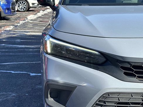 Used 2022 Honda Civic Sport image 8