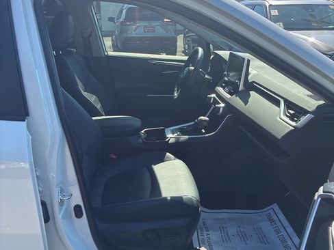 Certified 2022 Toyota RAV4 Limited AWD/4WD image 7