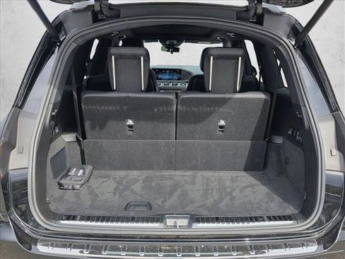 Used 2025 Mercedes-Benz GLS 450 4MATIC image 7