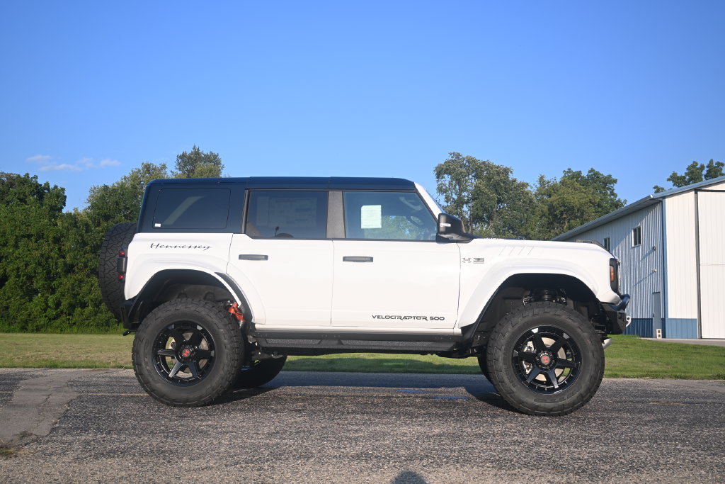 New 2026 Ford Bronco Raptor w/ Interior Carbon Fiber Pack AWD/4WD image 8