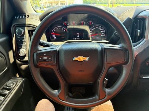 Used 2021 Chevrolet Silverado 1500 Custom AWD/4WD image 18