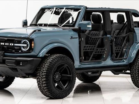 Used 2023 Ford Bronco Outer Banks image 1