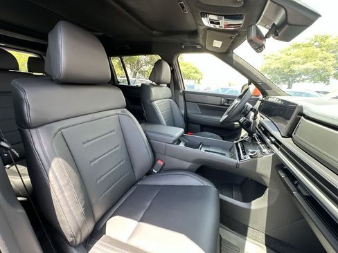 New 2025 Hyundai Santa Fe Calligraphy FWD image 27