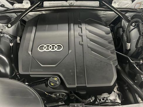 Used 2024 Audi Q5 2.0T Premium w/ Convenience Package image 38