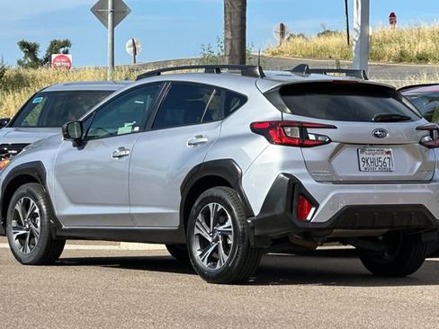 Used 2024 Subaru Crosstrek 2.0i Premium w/ Popular Package #4 image 8
