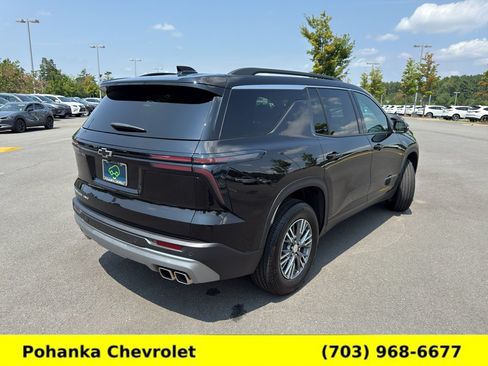 Used 2025 Chevrolet Traverse LT w/ LPO, Floor Liner Package AWD/4WD image 7