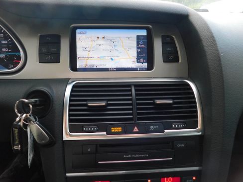Used 2013 Audi Q7 3.0T Premium Plus image 38