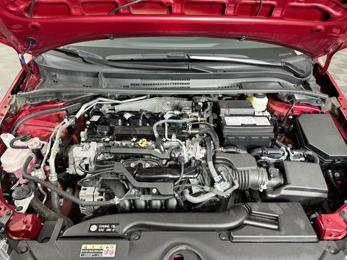 Used 2025 Toyota Corolla LE FWD image 30