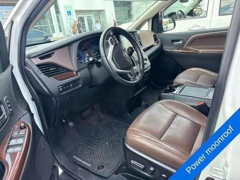 Used 2020 Toyota Sienna Limited Premium w/ Protection Package AWD/4WD image 9