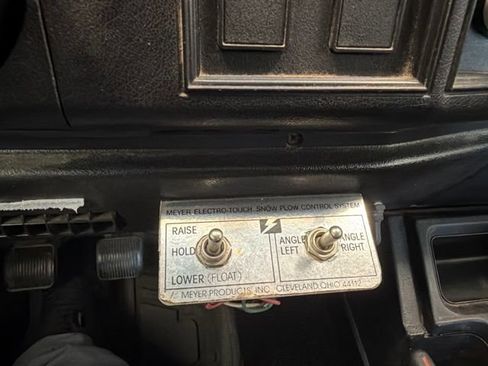 Used 1987 Jeep Cherokee 4WD 4-Door image 20