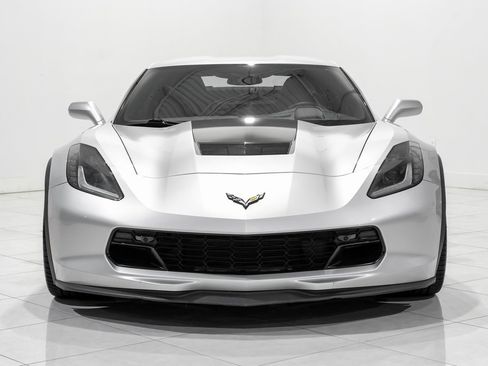 Used 2019 Chevrolet Corvette Grand Sport image 2