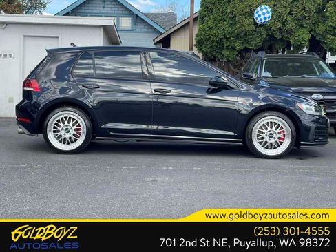 Used 2019 Volkswagen Golf 4-Door FWD image 3