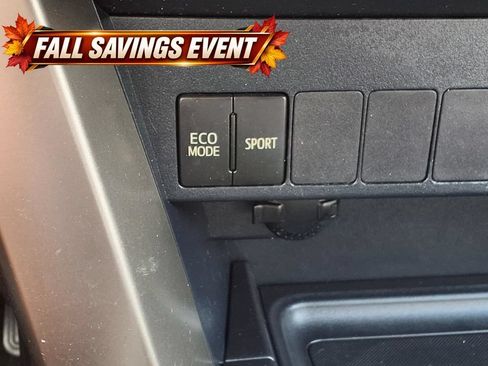 Used 2013 Toyota RAV4 XLE FWD image 22